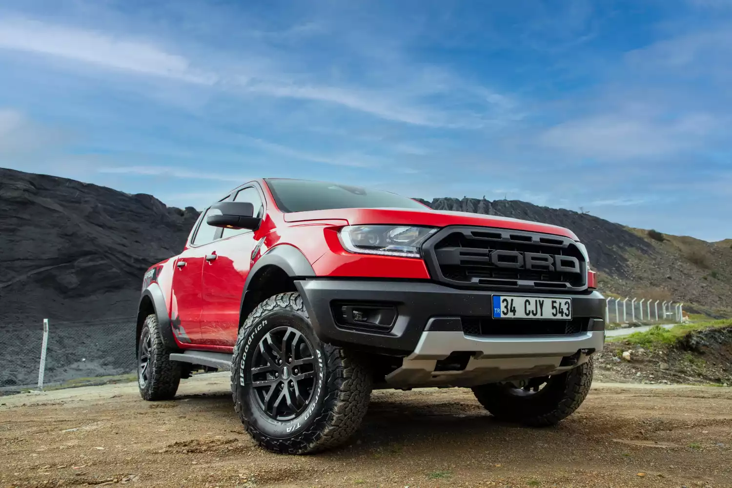 Ford Ranger organizer for road trip