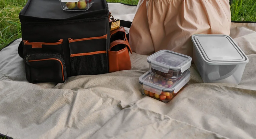 white picnic blanket